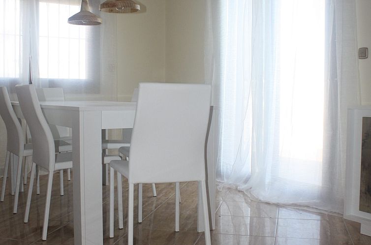 Geschakelde woning in Orihuela