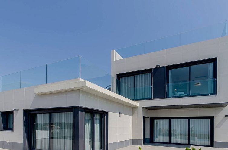 Geschakelde woning in Orihuela