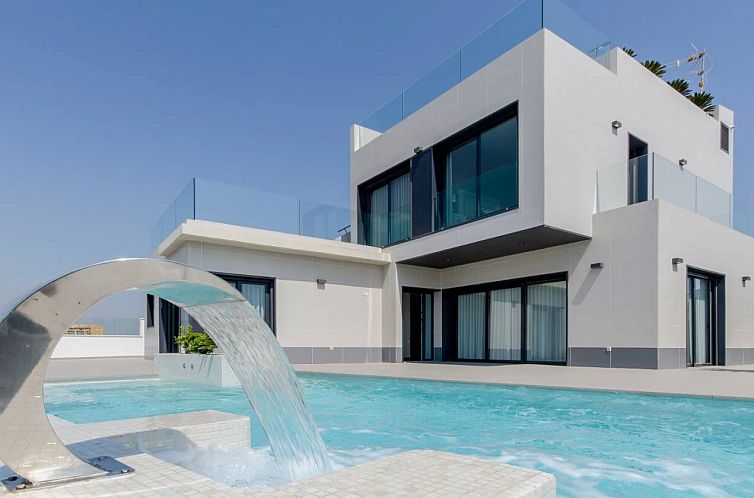 Geschakelde woning in Orihuela