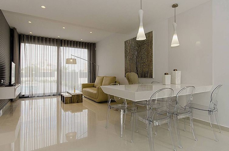 Geschakelde woning in Orihuela