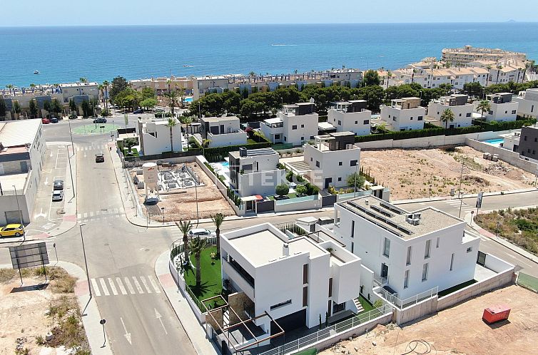 Vrijstaande woning in Orihuela
