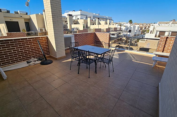 Geschakelde woning in Orihuela