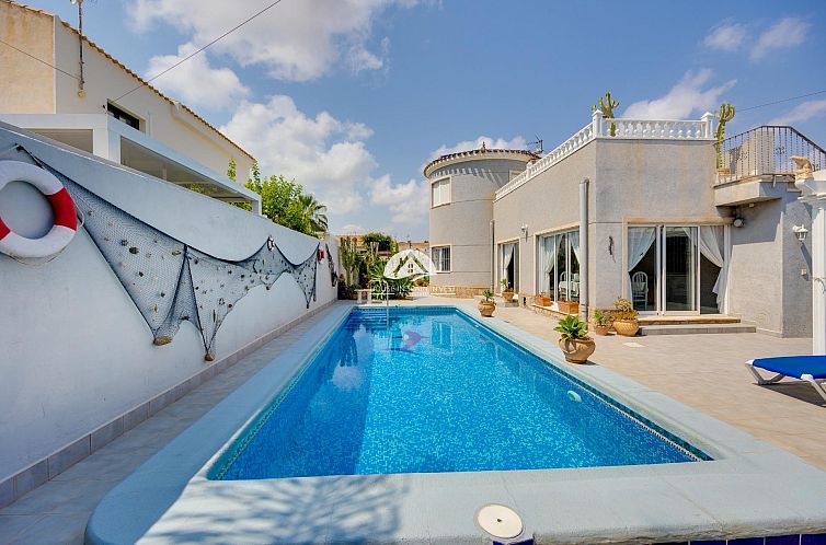 Vrijstaande woning in Orihuela