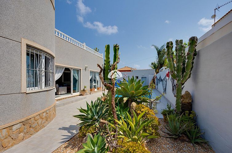 Vrijstaande woning in Orihuela