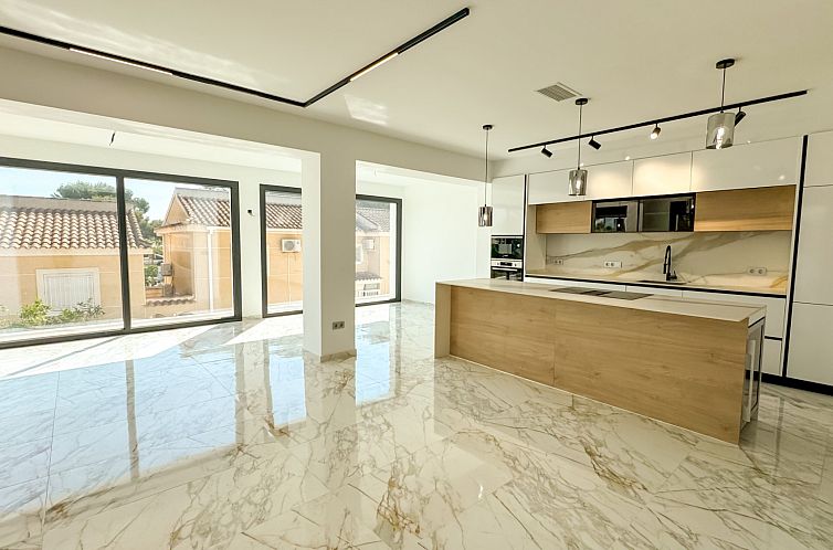 Vrijstaande woning in Orihuela