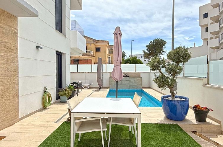 Geschakelde woning in Orihuela