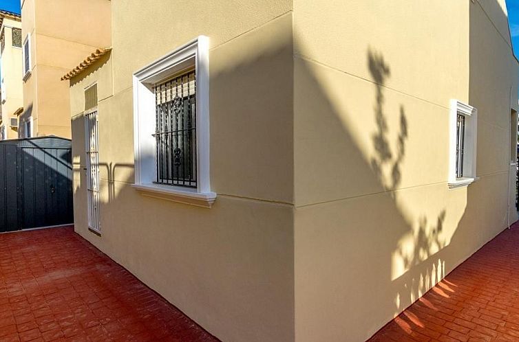 Geschakelde woning in Orihuela