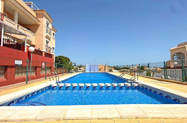 Geschakelde woning in Orihuela
