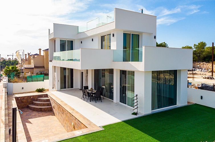 Vrijstaande woning in Orihuela