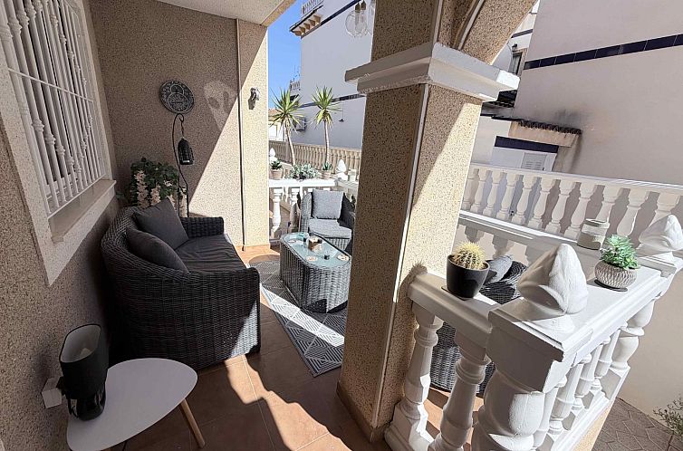 Geschakelde woning in Orihuela