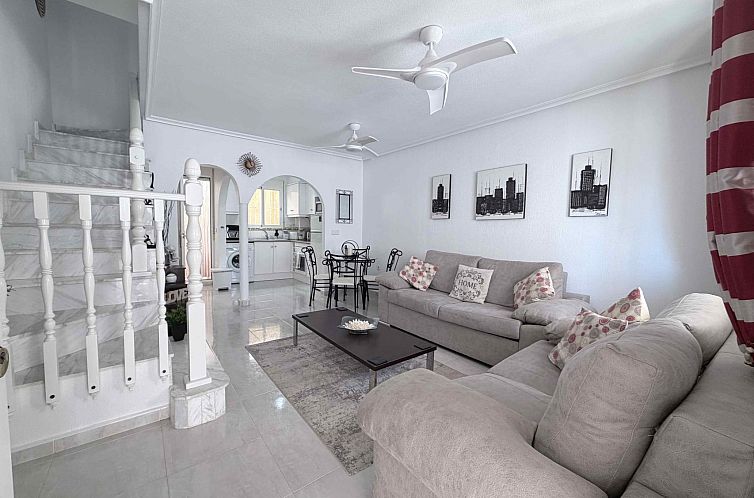 Geschakelde woning in Orihuela