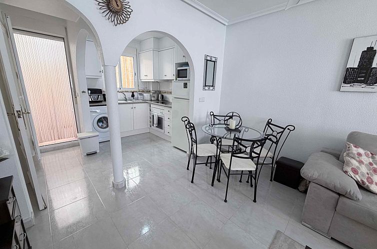 Geschakelde woning in Orihuela