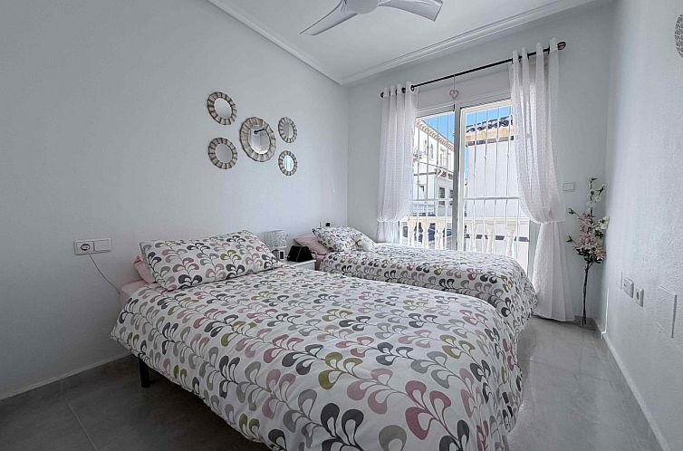 Geschakelde woning in Orihuela