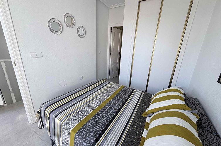 Geschakelde woning in Orihuela