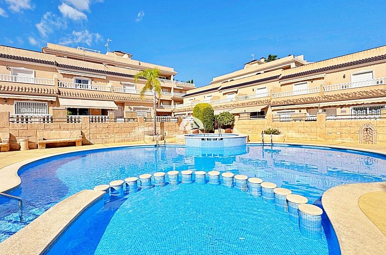 Geschakelde woning in Orihuela