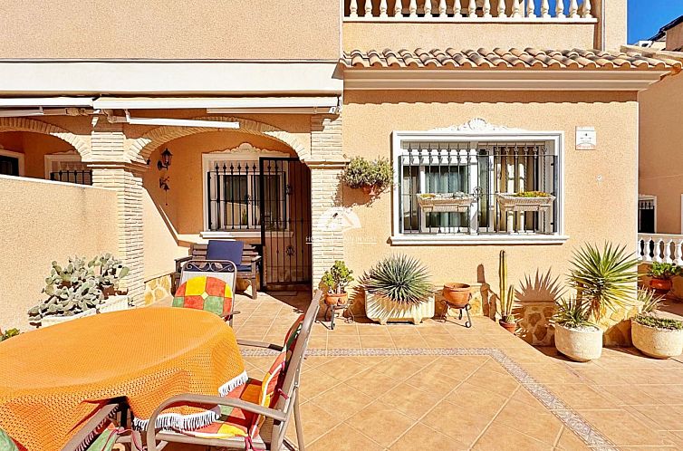 Geschakelde woning in Orihuela
