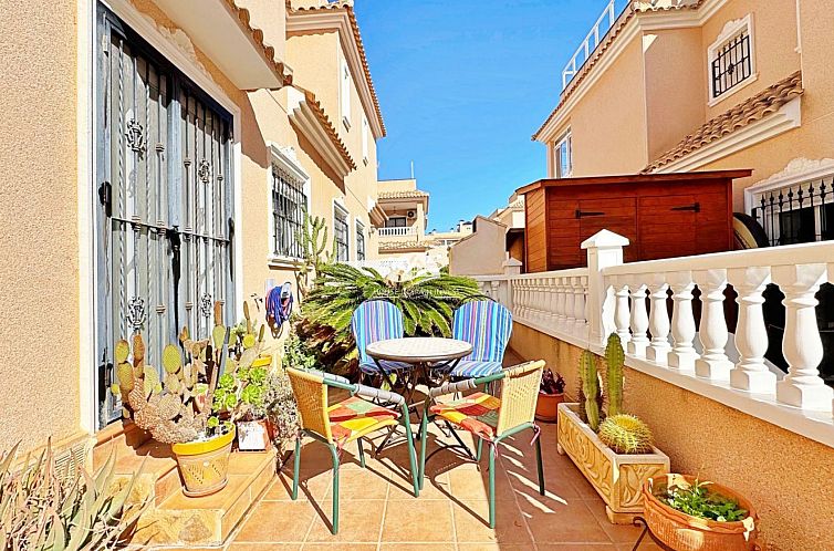 Geschakelde woning in Orihuela