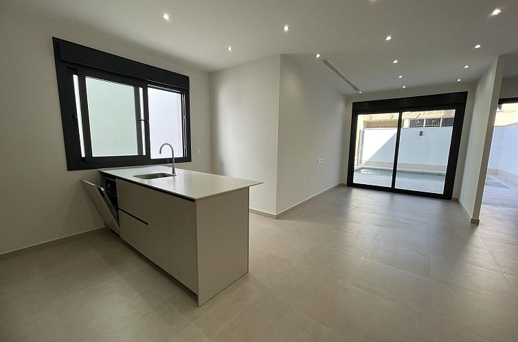 Vrijstaande woning in Almoradí