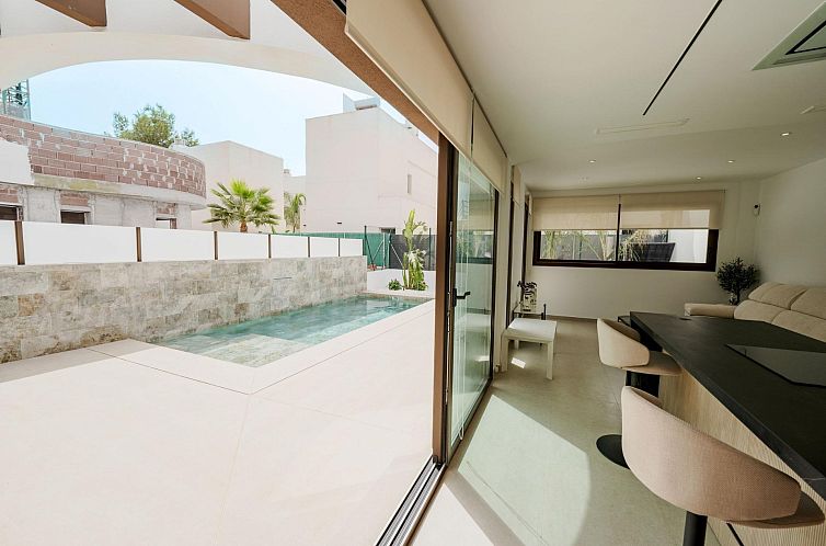 Geschakelde woning in Almoradí
