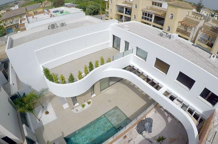 Geschakelde woning in Almoradí