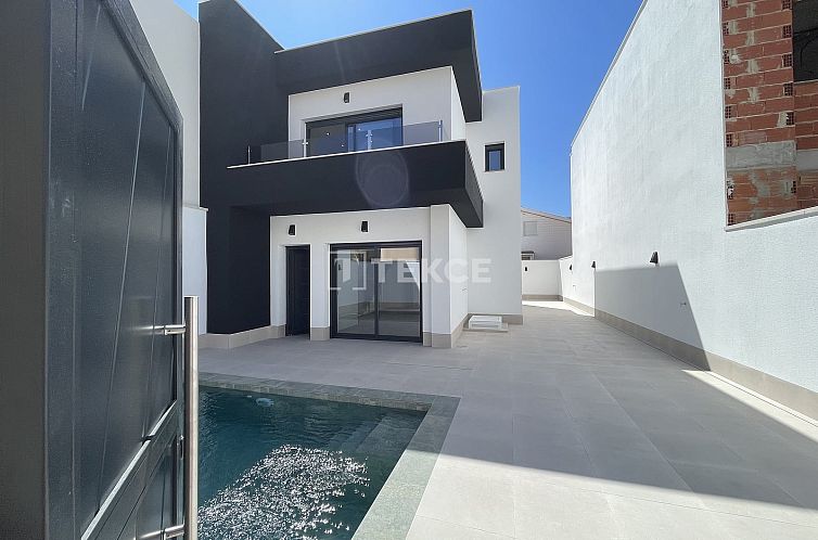 Vrijstaande woning in Almoradí