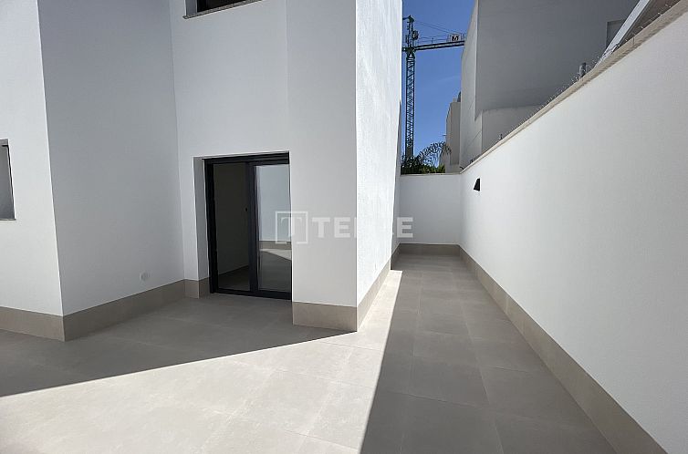 Vrijstaande woning in Almoradí