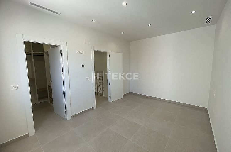 Vrijstaande woning in Almoradí