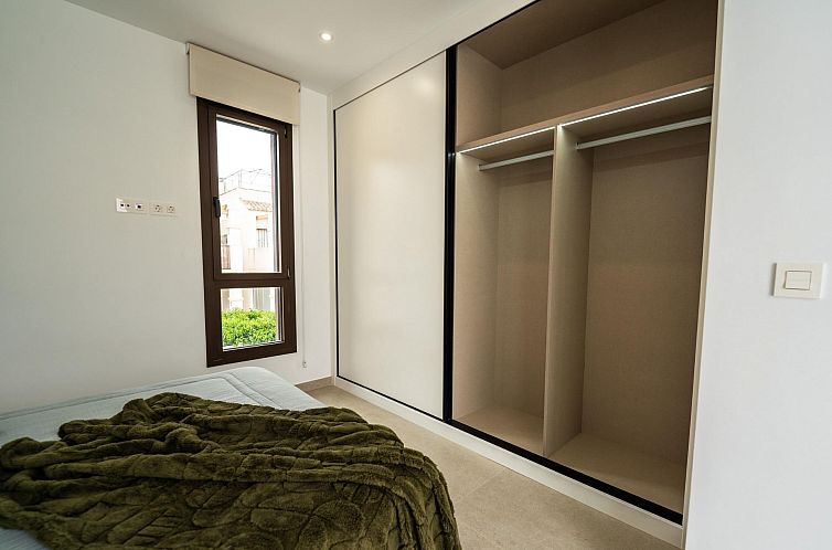 Geschakelde woning in Almoradí