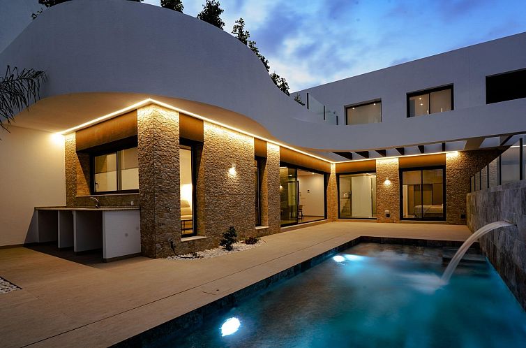 Geschakelde woning in Almoradí
