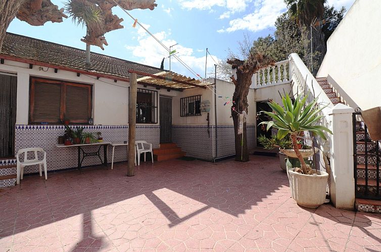 Chalet in Almoradí