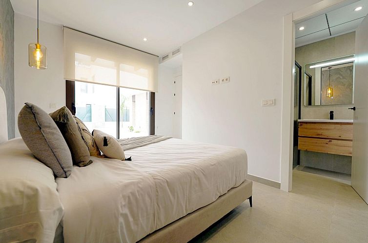 Geschakelde woning in Almoradí