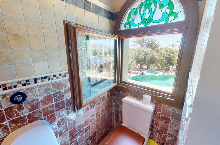 Vrijstaande woning in Almoradí