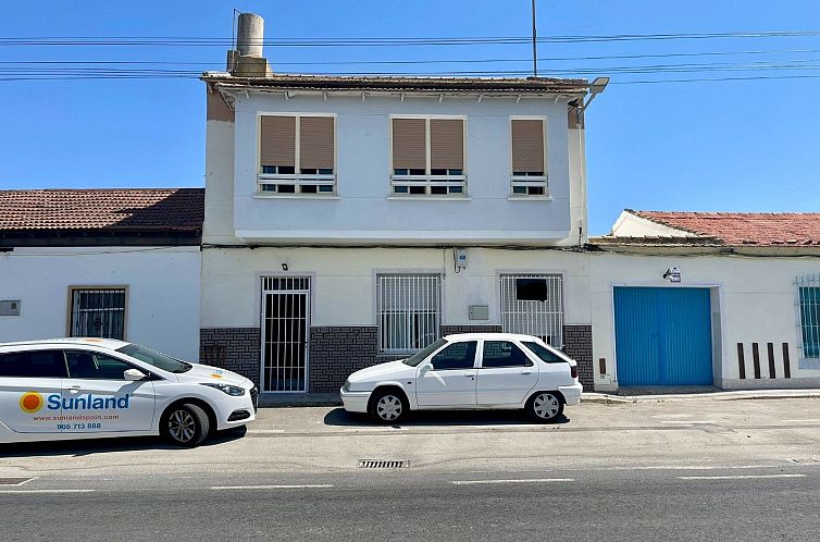 Geschakelde woning in Almoradí
