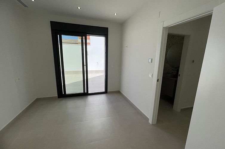 Vrijstaande woning in Almoradí