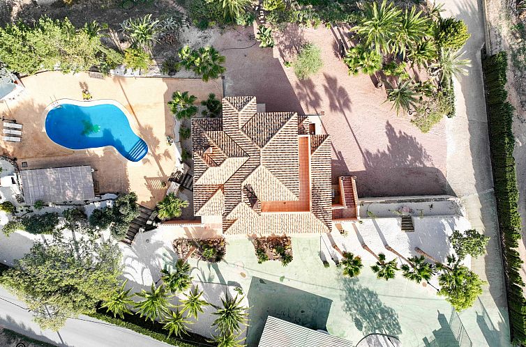 Vrijstaande woning in Monovar