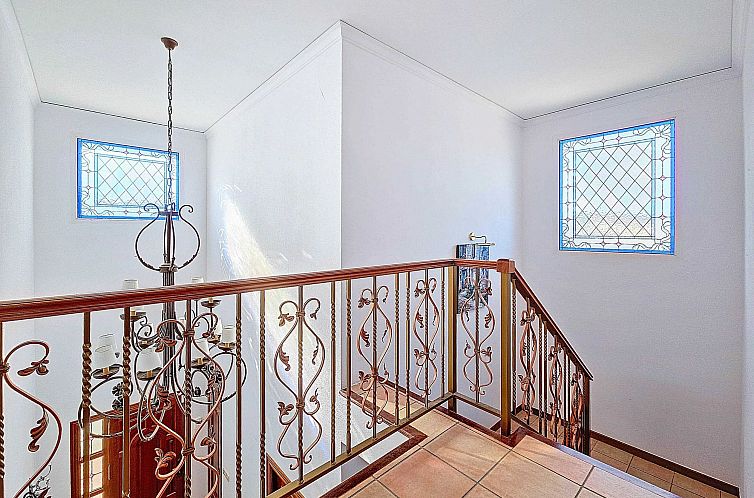 Vrijstaande woning in Monovar