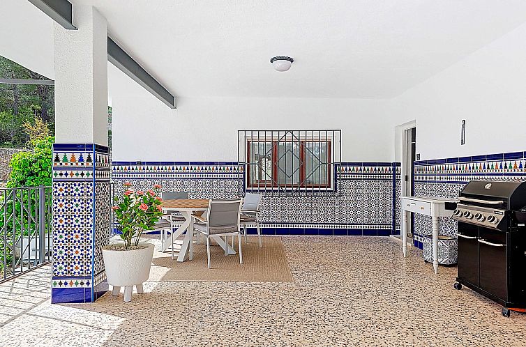 Vrijstaande woning in Monovar