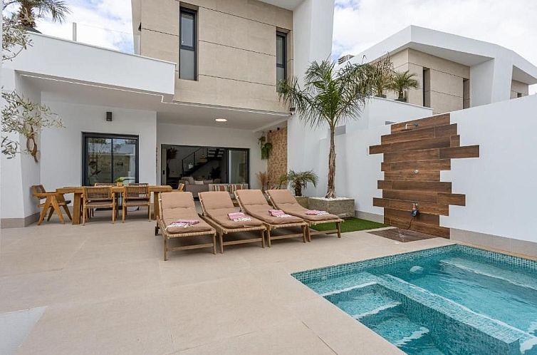 Chalet in Dolores