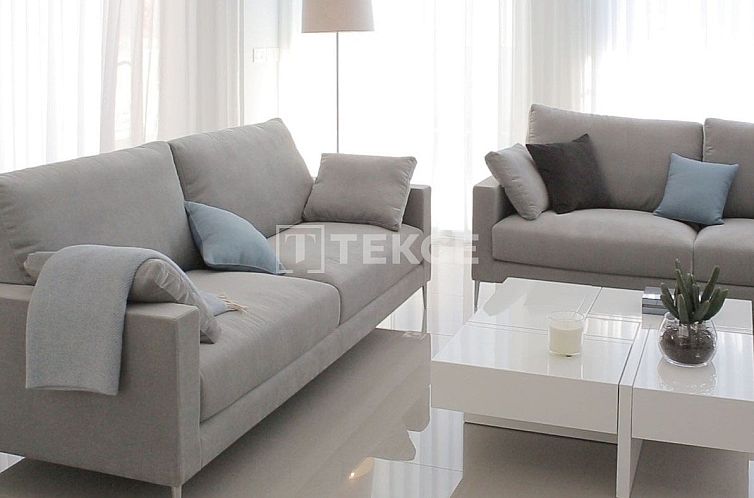 Geschakelde woning in La Marina