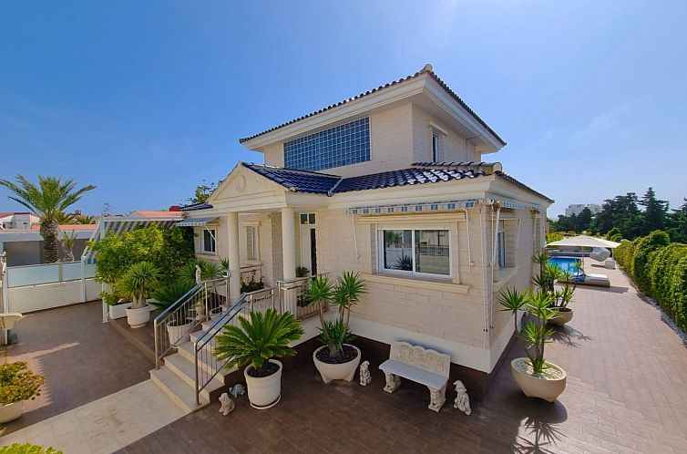 Vrijstaande woning in Torrevieja