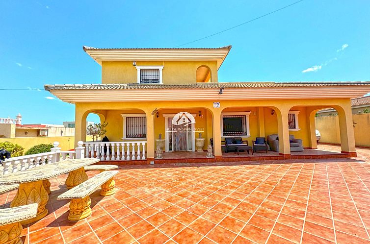 Vrijstaande woning in Torrevieja