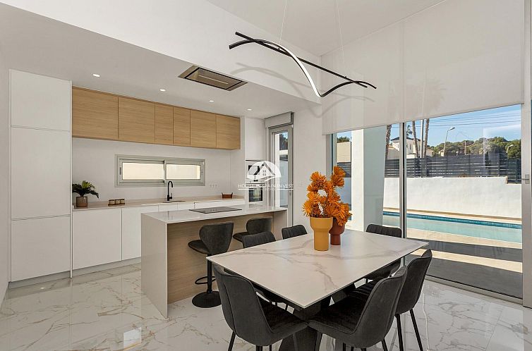 Vrijstaande woning in Torrevieja