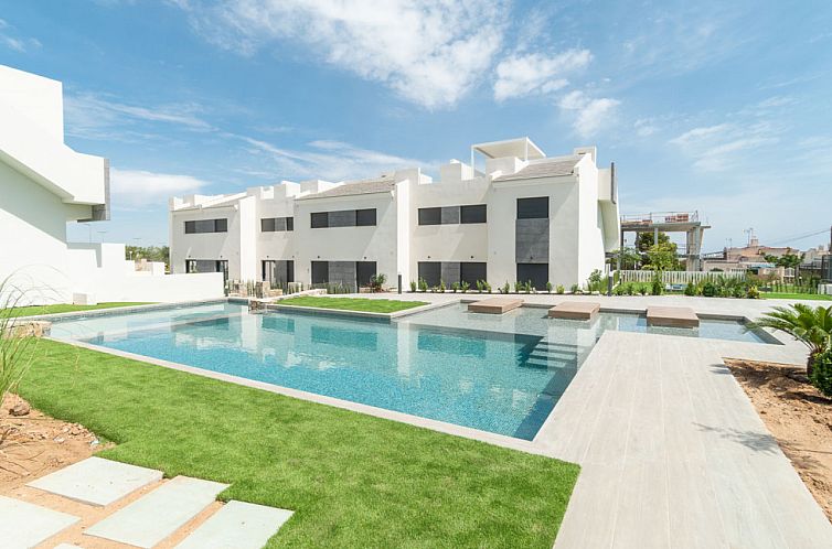 Geschakelde woning in Torrevieja