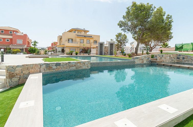 Geschakelde woning in Torrevieja