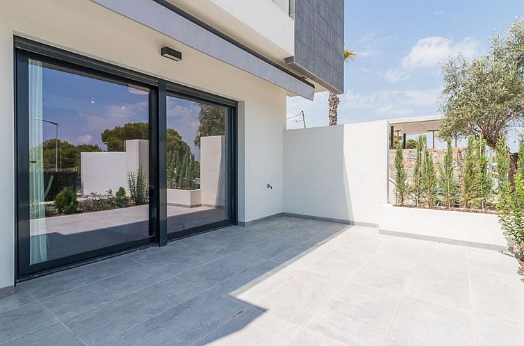 Geschakelde woning in Torrevieja