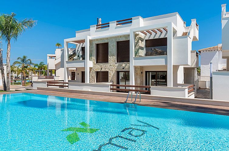 Geschakelde woning in Torrevieja