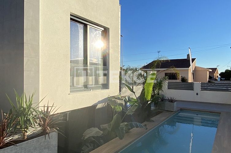 Vrijstaande woning in Torrevieja