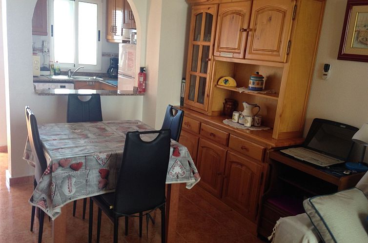 Appartement Gemütliche, helle Wohnung sehr gut ausgestattet