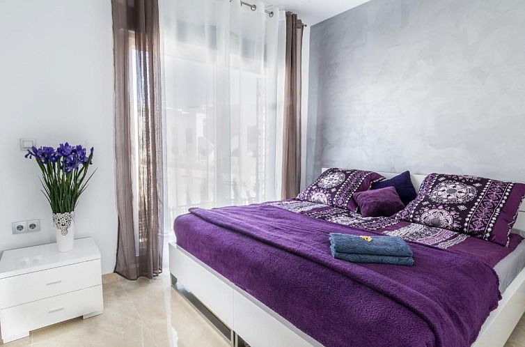 Vakantiehuis "Sunny Villa" mit Schwimmbad
