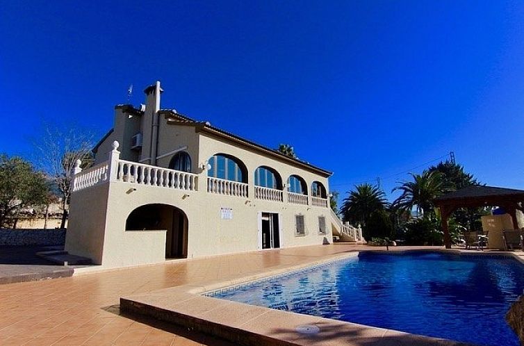 Vrijstaande woning in Jalón